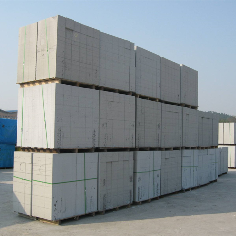 樊城宁波台州金华厂家：加气砼砌块墙与粘土砖墙造价比照分析